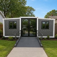 Maison préfabriquée extensible à seuil bas avec rampes d'accès et intérieur aménagé pour personnes âgées, accès facile