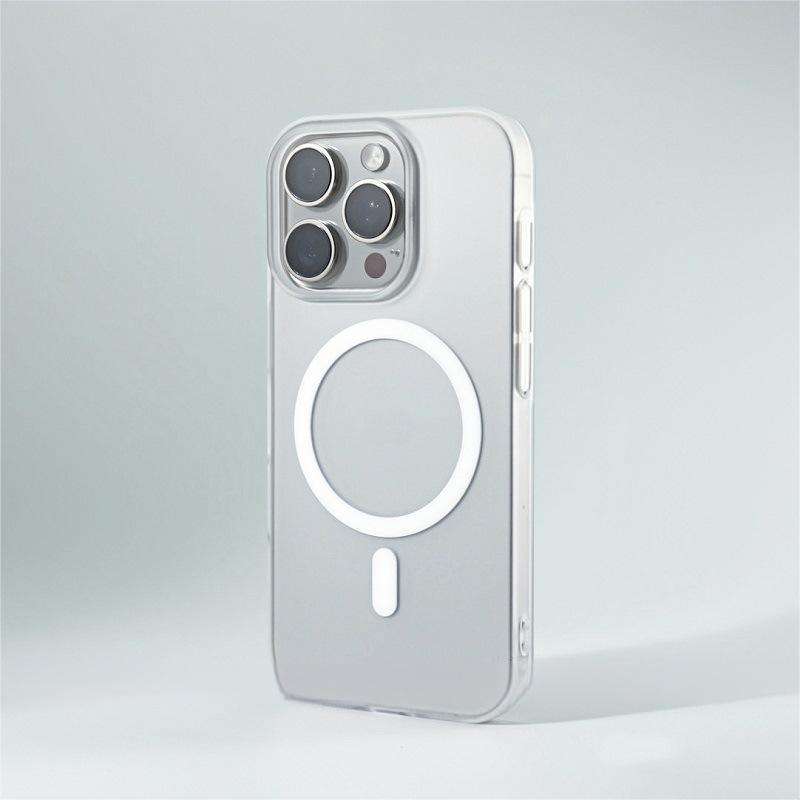 สีขาวโปร่งแสง