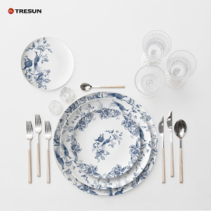 Estilo ocidental clássico retro floral osso china carregador estilo chinês azul e branco jantar prato para o casamento - Product Image 4
