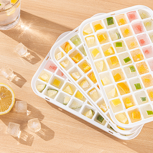 Bac à glaçons portable multicouche en silicone sans BPA, 24/48 compartiments, à démoulage facile, avec couvercle et minuterie - Product Image 4
