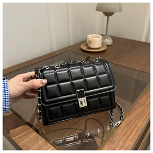 กระเป๋าผู้หญิงแบบควิลท์เ<span class=keywords><strong>น</strong></span>ื้อพรีเมียม รุ่นใหม่ปี 2025 <span class=keywords><strong>แฟ</strong></span><span class=keywords><strong>ช</strong></span>ั่<span class=keywords><strong>น</strong></span>ทั<span class=keywords><strong>น</strong></span>สมัย สายโซ่เอ<span class=keywords><strong>น</strong></span>กประสงค์ สไตล์อินเท<span class=keywords><strong>รน</strong></span>ด์ สะพายไหล่และสะพายข้าง - Product Image 6