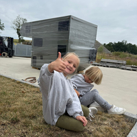 Campeur de camionnette Tundra personnalisé avec mobilier d'intérieur
