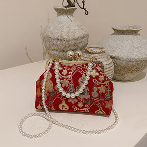 Factory Custom Vintage Fashion Evening Bag <b>Frame</b> Bag <b>Embroidery</b> Hand Carry Chain Crossbody Casual Shoulder Bag - Product Image 1