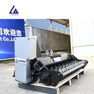 Râteau hydraulique tout-en-un pour excavatrice, idéal pour le travail du sol, le nivellement et le compactage en une seule passe, parfait pour les terrains de sport - Product Image 3