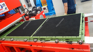 Machine à fabriquer des carreaux en caoutchouc / Presse de <span class=keywords><strong>vulcanisation</strong></span> pour sols en caoutchouc avec dispositif d'éjection entièrement automatique - Product Image 5