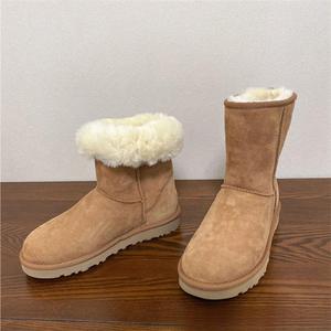 Bottes d'hiver <span class=keywords><strong>en</strong></span> peau de mouton véritable respirantes et thermiques pour femmes, semelle <span class=keywords><strong>en</strong></span> <span class=keywords><strong>caoutchouc</strong></span> antidérapante, UGGS - Product Image 1