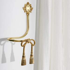 Crochet de rideau moderne en laiton pour rideaux utilisés dans les hôtels à domicile pour tenir les rideaux avec vis incluse - Product Image 4