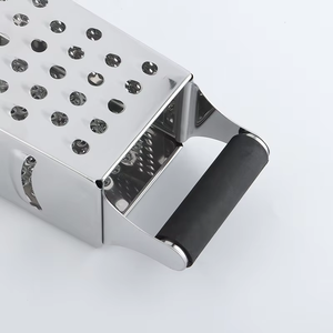 <span class=keywords><strong>Râpe</strong></span> à légumes <span class=keywords><strong>professionnelle</strong></span> en acier inoxydable 4 côtés <span class=keywords><strong>Râpe</strong></span> à boîte parfaite pour le fromage <span class=keywords><strong>parmesan</strong></span>, les légumes, le gingembre, passe au lave-vaisselle - Product Image 6