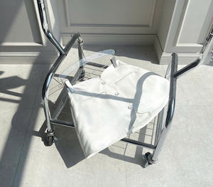 Coshe Alice Jupe courte décontractée à boutons brodés sur le devant pour femme Forme féminine Matériau doux et respirant Fabriqué en été - Product Image 4