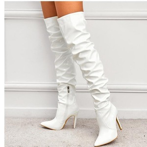 Nouvelles Bottes Hautes Noires en Cuir Verni à Bout Pointu pour Femme, avec Fermeture Éclair et Talons Aiguilles – Collection Automne 2026 - Product Image 2