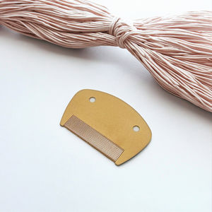 أمشاط قمل الألومنيوم باللون الذهبي الاحترافي وقمل الرأس للتخلص بفعالية من قمل الشعر والصئبان - Product Image 1