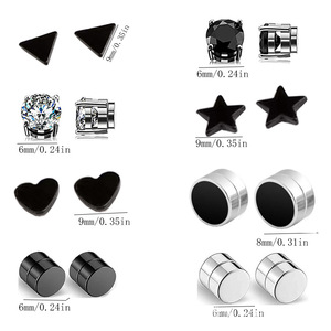 Boucles d'oreilles à clipser géométriques en alliage de zinc noir et blanc, clous en forme de cœur, étoile et triangle pour femmes, bijoux à la mode, cadeau - Product Image 2