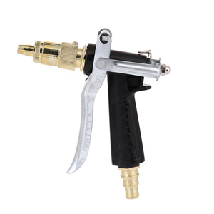 Pistolet à eau pour lavage de voiture, tête en aluminium plaqué cuivre, corps en plastique, fonctionnement manuel, pour le nettoyage de voitures et l'utilisation en jardin. - Product Image 4