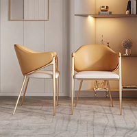 Fauteuil de salle à manger moderne de luxe durable avec dossier, structure en métal acier carbone doré, revêtement en velours vert/gris pour appartement et maison