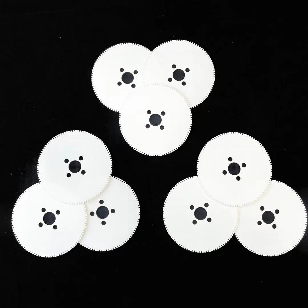 Высокое качество sawtooth 95 алюминиевая керамическая пластина изоляционная высокотемпературная устойчивая промышленная лазерная резка керамическая Шестерня вафли