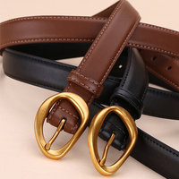 Ceinture fine en cuir réglable pour femme avec boucle ardillon dorée – Idéale pour robes, tenues formelles et usage quotidien