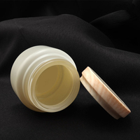 Approvisionnement d'usine Bouteilles de Toner Essence Ensemble de soins de la peau Emballage Vide Clair Presse Pompe Lotion Bouteilles 50g Crème Conteneur Pot Verre