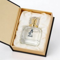 Flacon de parfum carré vide de luxe en verre de 100 ml, design taillé en diamant, bouchon doré, pulvérisateur à pompe, impression sérigraphique, emballage carton, 100 pièces