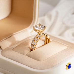 Anillo de Compromiso y Matrimonio de Oro de 18K con Diamante Cultivado en Laboratorio de Corte Redondo de 3CT, Modelo MSR-1675, D VVS1 - Product Image 4