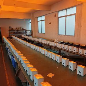 Groothandelsprijs Witte Uiterlijk 6*18W <span class=keywords><strong>LED</strong></span> Draadloze Batterij <span class=keywords><strong>Par</strong></span> Lampen Licht voor Podiumdecoratie Concertpodiumapparatuur - Product Image 5