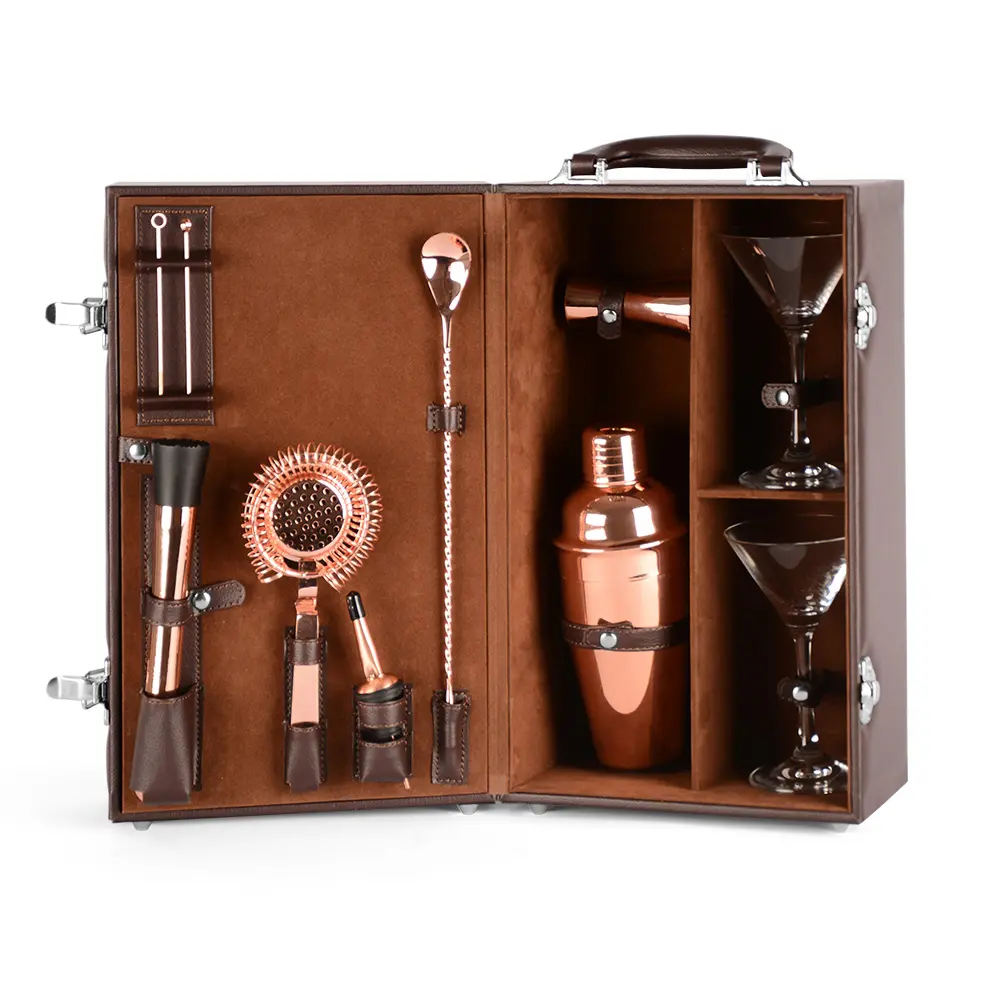 Großhandel Custom Professional Edelstahl Bar Tools Kit Cocktail Shaker Mischset Mit Ledertasche tragbare Bar Set