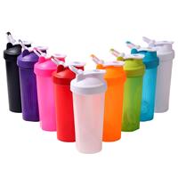 Bouteille shaker en plastique 700 ml avec logo personnalisé, agitateur et bec verseur, couvercles anti-fuite, sans BPA, pour la gym et le sport