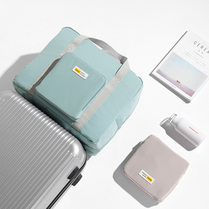 Bolsa plegable de lona impermeable ligera para viajes y camping Bolsa portátil exclusiva para hombres y mujeres - Product Image 2