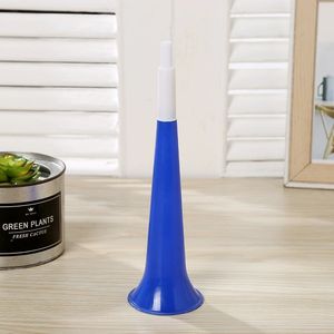 Corneta de plástico para animar a los aficionados al fútbol, accesorio para eventos deportivos y torneos - Product Image 4