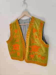 Chaqueta Bomber de Terciopelo con Bordado Hermoso, Hecha a Mano, Estilo Boho Floral, Ecológica, Reversible, para Invierno - Product Image 5