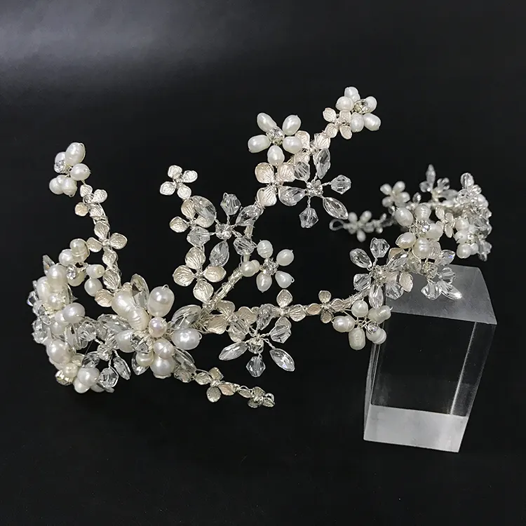 Feminine silver freshwater heavy pearl hair accessories Lucky wedding headwear embellished flower made with pearls headpieces