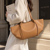 Sac à bandoulière élégant et chic pour femme en cuir PU tendance avec doublure en polyester, fermeture éclair, résistant à l'eau, idéal pour les trajets quotidiens, la vie de tous les jours, le shopping et les soirées.