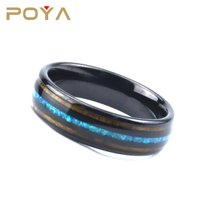 Anello in Carburo di Tungsteno Nero con Intarsio in Legno di Koa a Cupola da 6mm Poya, Regalo per Uomo - Product Image 4