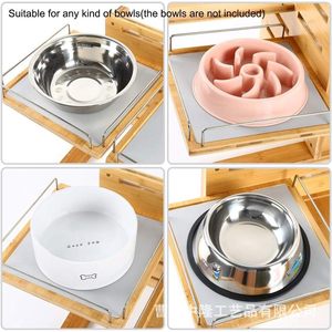 Mesa de Alimentación para Perros de Madera Maciza de Dos Niveles, Elevada y Antideslizante, para Perros Medianos y Grandes - Product Image 1