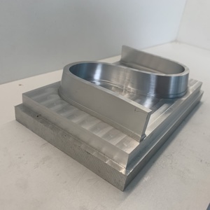 Pieza <span class=keywords><strong>de</strong></span> Demostración Compleja 3D <span class=keywords><strong>de</strong></span> Aluminio y Acero Inoxidable para Mecanizado CNC <span class=keywords><strong>de</strong></span> 5 Ejes, Perforación, Ranura en Forma <span class=keywords><strong>de</strong></span> S <span class=keywords><strong>de</strong></span> 20 cm - Product Image 1