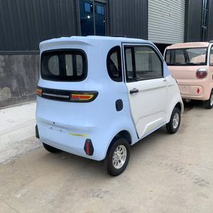 Mini veicolo elettrico 4 posti a 2 porte con motore Brushless da 1500W e autonomia di 90KM per la guida <span class=keywords><strong>sinistra</strong></span> <span class=keywords><strong>o</strong></span> <span class=keywords><strong>destra</strong></span> - Product Image 3