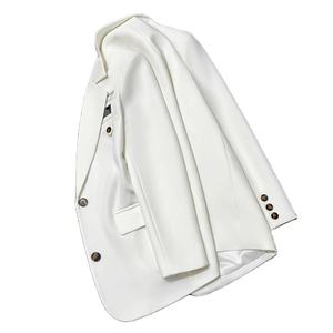 Veste de costume noire pour femme, nouvelle collection automne, coupe ajustée, style urbain tendance, petit blazer. - Product Image 3