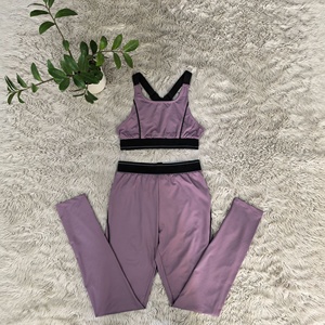 Ensemble de sport respirant d'été taille haute, effet push-up fessier et compression abdominale, comprenant un soutien-gorge de sport très élastique et un legging, 2 pièces, pour la course - Product Image 6