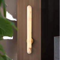 Applique murale LED moderne incurvée en laiton, style bouclier, pour hôtel de luxe, décoration d'allée, en albâtre naturel, télécommandée, intensité variable, IRC élevé 90, 3000K chaud