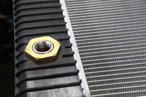 OEM <span class=keywords><strong>85061016010</strong></span> Trung Quốc Nhà Máy Bán Buôn Nhôm Tản Nhiệt Cho Người Đàn Ông L 2000 M 2000L Euro Loạt Xe Tải Xe Tải Tản Nhiệt Nhà Sản Xuất - Product Image 3