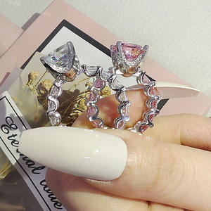 خاتم خطوبة فاخر مطلي بالبلاتين والنحاس المقاوم للصدأ مع حجر الزركون المربع للنساء، هدية للعروس في حفلات الزفاف - Product Image 5