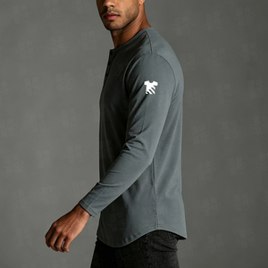 เสื้อยืดแขนยาวคอกลมทรงปกติผ้าฝ้าย 95% ผสมสแปนเด็กซ์ 5% ลายพิมพ์สกรีนตามสั่งสำหรับผู้ชาย รุ่นใหม่ล่าสุด - Product Image 2