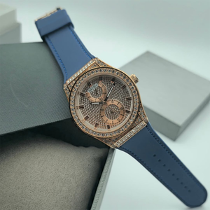 <span class=keywords><strong>Reloj</strong></span> de Pulsera Elegante para Mujer <span class=keywords><strong>Guess</strong></span> GW0439L1 de Alta Calidad, Movimiento de Cuarzo, Caja de Acero Inoxidable, Diseño Simple de 39 mm con Detalles de Diamantes, Correa de Silicona - Product Image 5