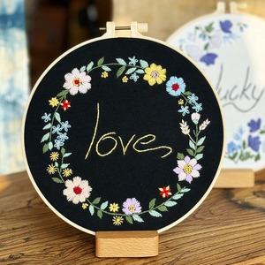 Main suspendu bricolage matériel paquet Lu broderie fleur Animal couronne <span class=keywords><strong>oiseau</strong></span> anglais <span class=keywords><strong>point</strong></span> <span class=keywords><strong>de</strong></span> <span class=keywords><strong>croix</strong></span> petite peinture suspendue - Product Image 3