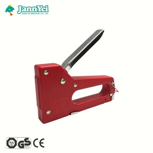 Grapadora manual JY606 roja para uso en oficina, hogar e industria, de uso ligero, con mango de metal, carga trasera, capacidad para 105 grapas. - Product Image 1