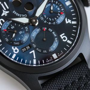 Montres mécaniques de haute qualité ; Montres tendance et très vendues ; Montres au design complexe ; Montres noires avec cadrans bleus. - Product Image 6