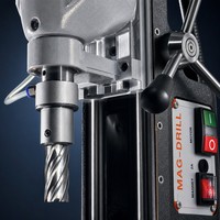 Perceuse magnétique à noyau, force d'adhérence de 15 000 N, diamètre de perçage maximal de 50 mm, version économique de base