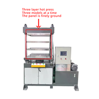 Presse hydraulique à trois couches pour le laminage et le durcissement de préimprégnés en fibre de carbone, équipement haute efficacité