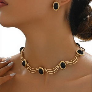 Conjunto de Collar y Pendientes de Lujo Ligero Estilo Retro Europeo-Americano para Mujer, de Aleación de Zinc con Zirconia Incrustada, Cadena de Clavícula para Aniversario - Product Image 2