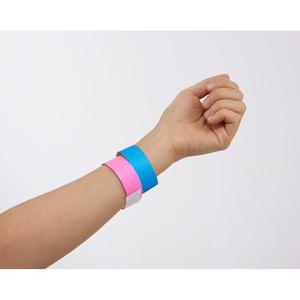 สายรัดข้อมือพิมพ์ลาย UV สีพื้น สำหรับงานอีเว้นท์ สายรัดข้อมือ TYVEK สีพื้น ขนาด 19 มม. (3/4 นิ้ว) สำหรับใช้ในงานอีเว้นท์ - Product Image 2