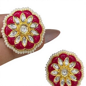 Boucles d'oreilles Kundan Royal Look de qualité supérieure pour les femmes et les filles. - Product Image 1